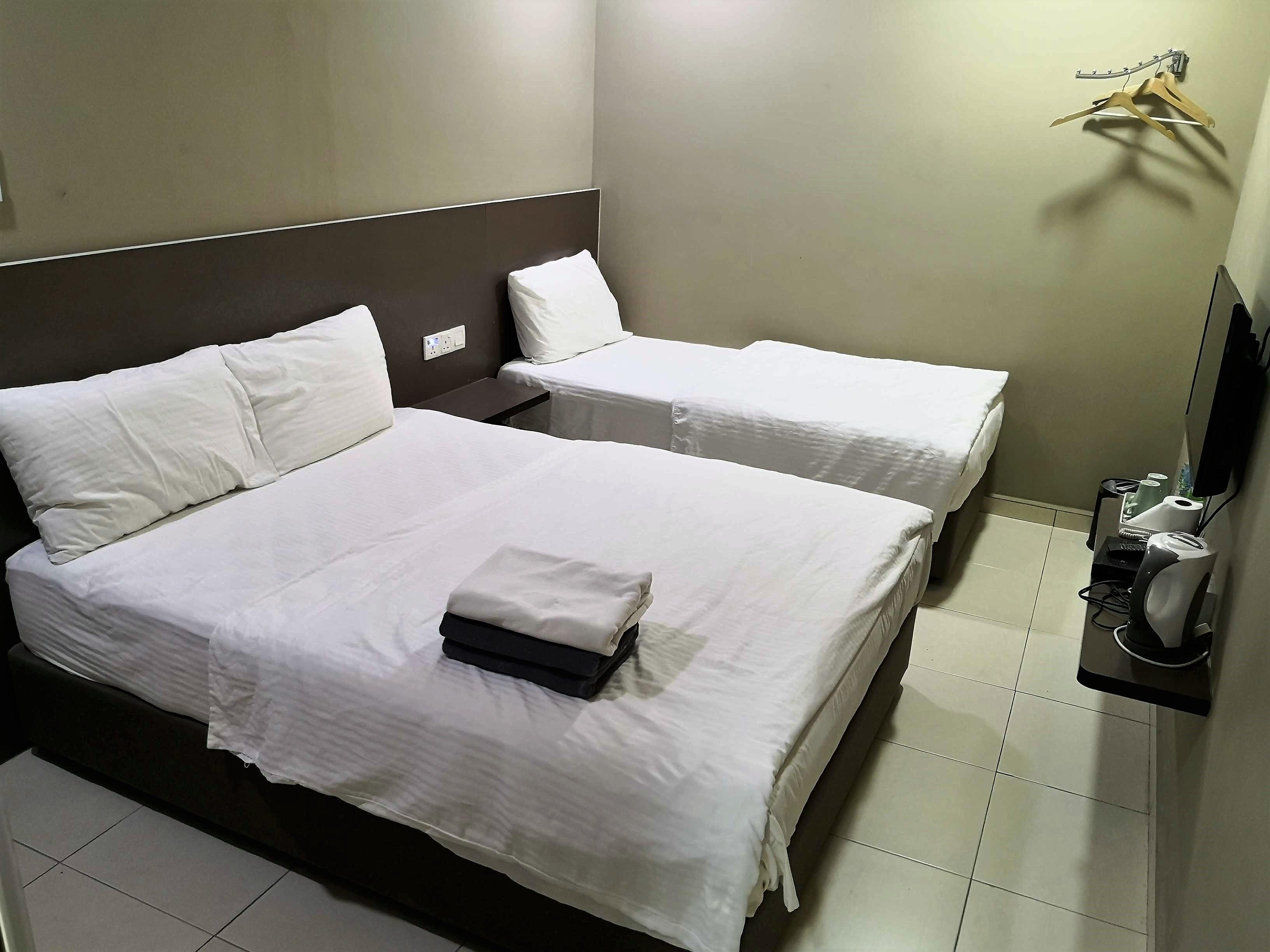Tropika Garden Hotel Johor Bahru Exterior foto