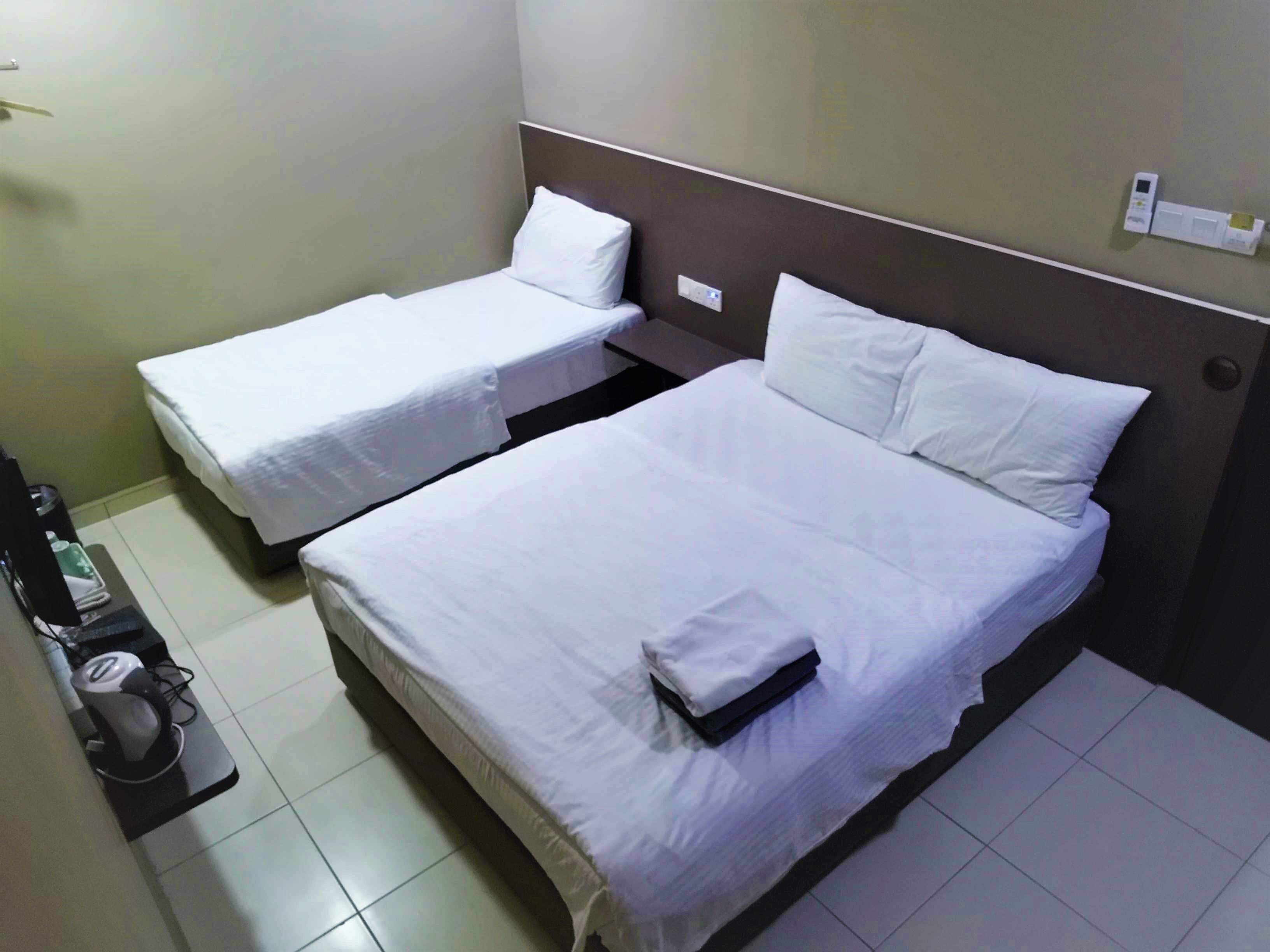 Tropika Garden Hotel Johor Bahru Exterior foto